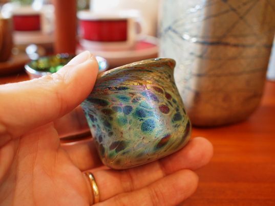 銀彩変ガラス　ぐい呑み5個セット　江副行昭作品 江副行昭 銀彩度ガラスぐい呑み｜トレファクONLINE